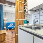 Hostdomus - Shiny View Apartment