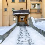 Hostdomus - Shiny View Apartment