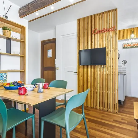 Hostdomus - Shiny View Apartment *
